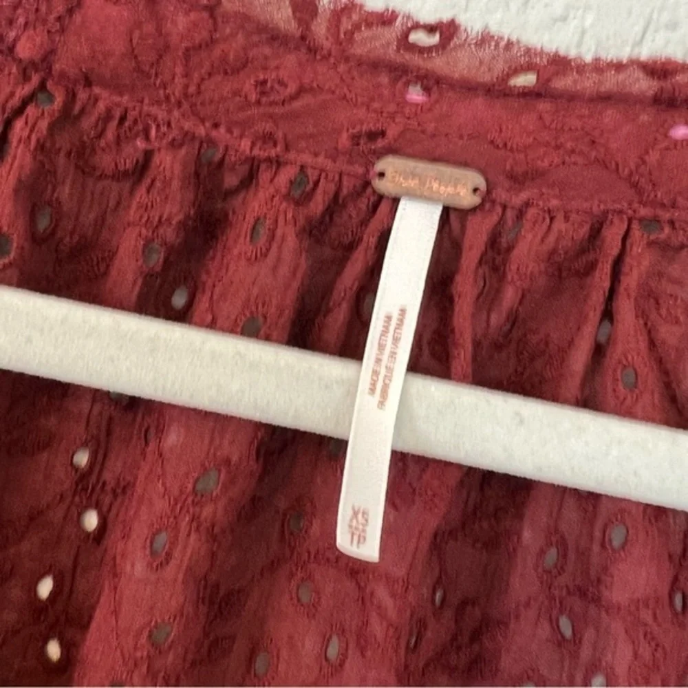 Free people darcy eyelet‎ oversized 100% Burgundy Red Blouse XS
